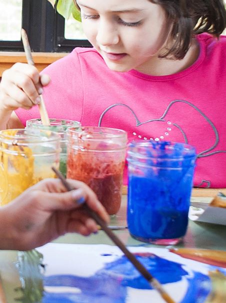 Nat Earth Paint lifestyle